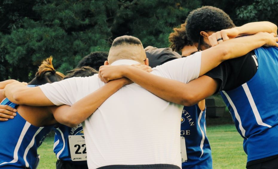 Falcon Cross Country Places Second at Neosho