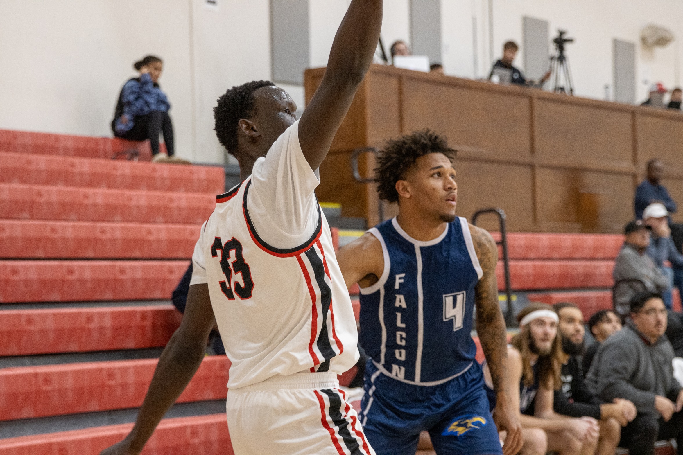 Falcons Finish 1-1 on Texas Trip